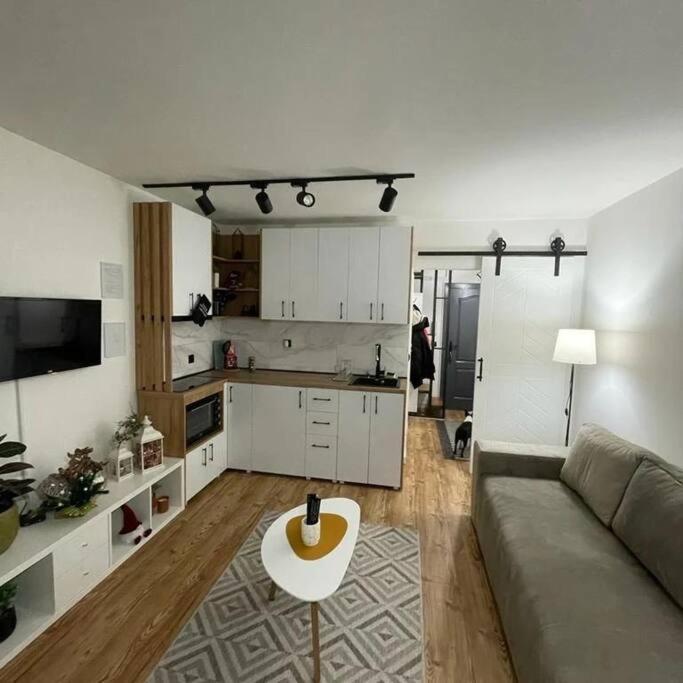 Apartman Element Kruševac Exterior foto